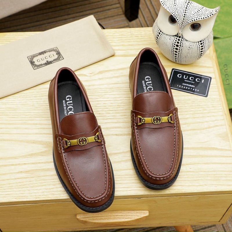 G*u*i leather shoes